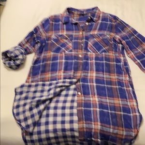 Long sleeve button down plaid